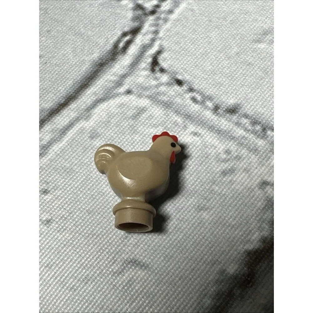 LEGO® Part 95342pb01 - Chicken, Narrow Base with Black Eyes and Red Comb Wattle